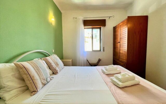 Albufeira Classic 2 by Homing