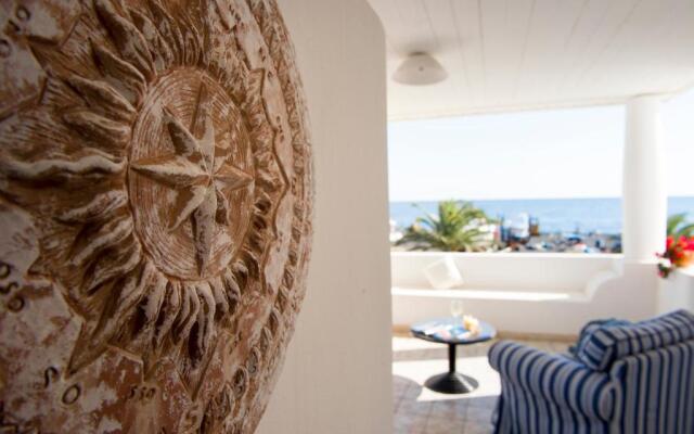 Stromboli Suite Apartment with Terrace Volcano & Sea view