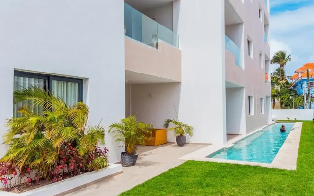 Super Spacious Condo With Private Picuzzi