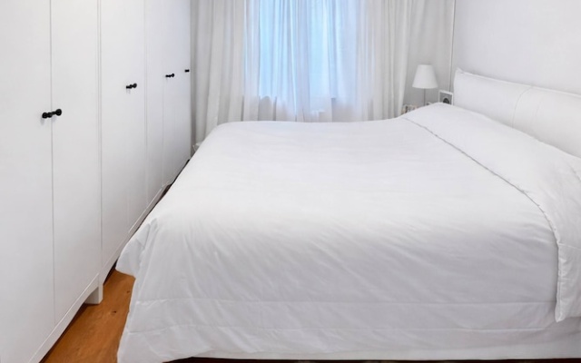 Elegant Lake Zurich House With Stunning Views and Private Terrace – Guest Rooms – Stafa