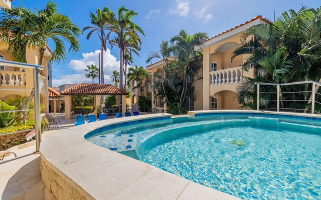 1BR Condo Wacamaya Condos Great Pool Location