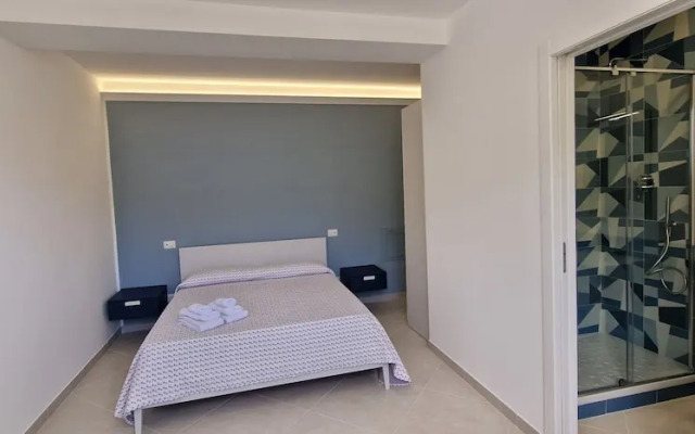 Villa in Lemon Grove With Sea Views & Sea Breeze