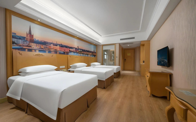 Vienna Hotel Shenzhen Qianhai Branch – Guest Rooms – Shenzhen