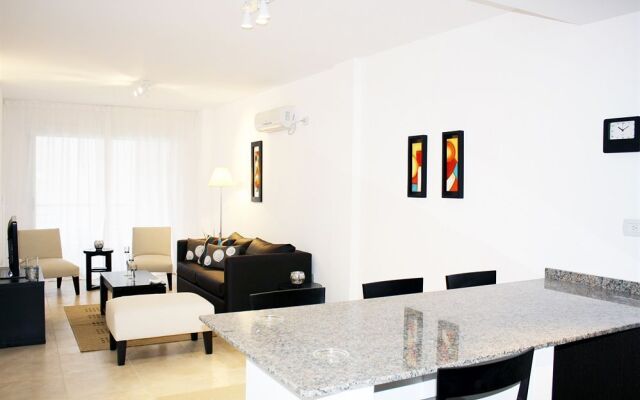 Arenales Suites