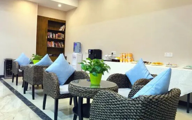 Manfu Hotel (Beibei Southwest University Zhuangyuanbei Subway Station Branch)