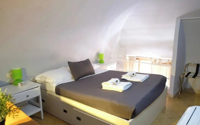 Mir Small Loft on Giulia Street