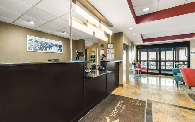 Sleep Inn & Suites Dyersburg I-155