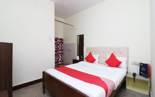 OYO 18508 Hotel Shreya