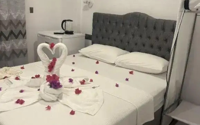Side Apart Hotel