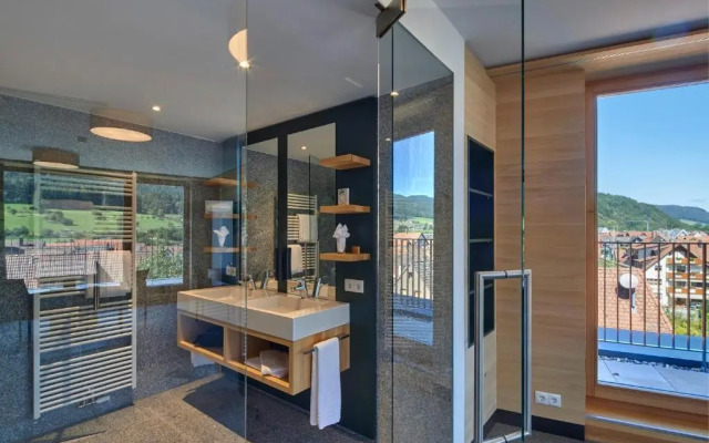 ElzLand Hotel 9 Linden BUSINESS & FAMILIEN HOTEL