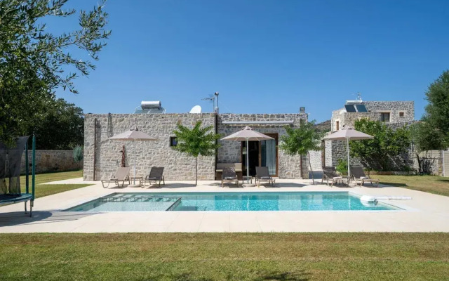 Villa Liatiko With Private Pool