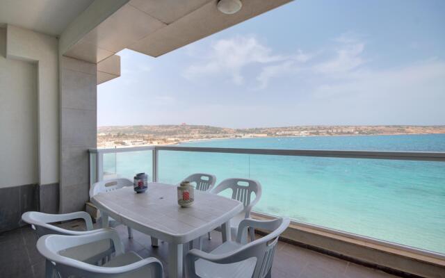 ★ Enjoy Beach & Sea Views in a Modern 3 BR APT ★