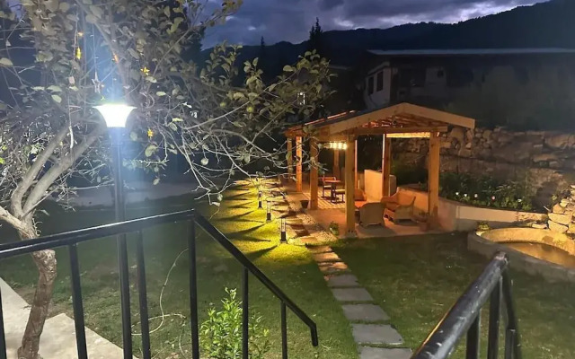 Silver Cloud Hotel