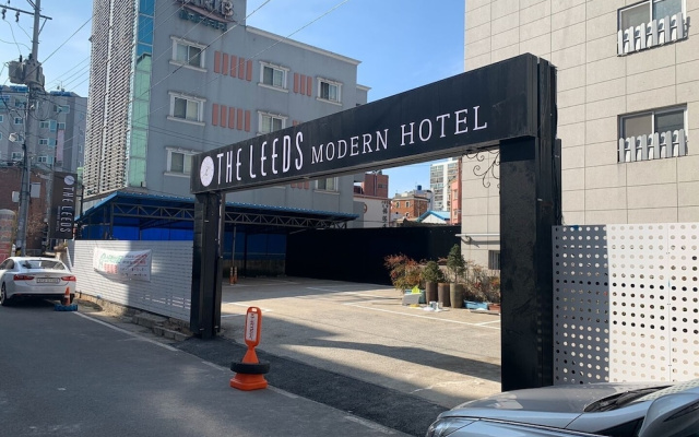 The Leeds Hotel