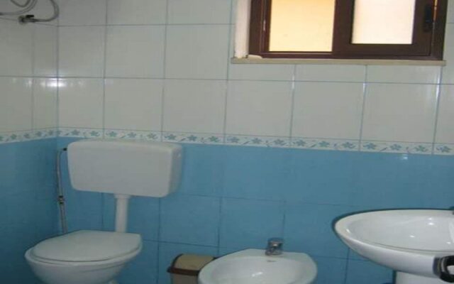 Hotel Mesdheu Velipoje