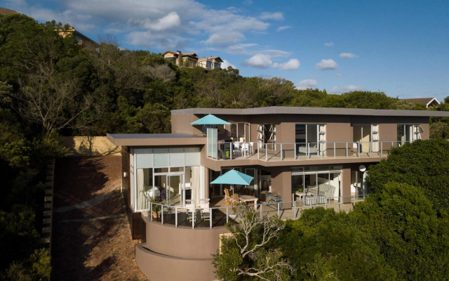 Infinity Blue Luxury Accommodation