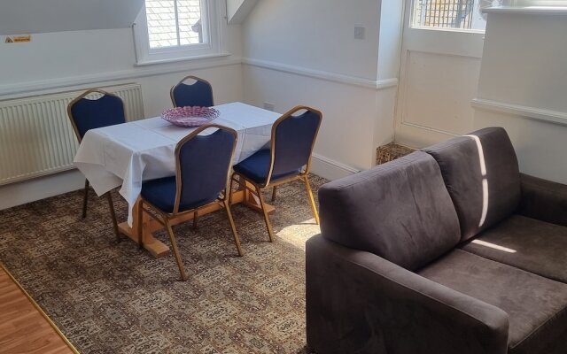 The Oak Hotel
