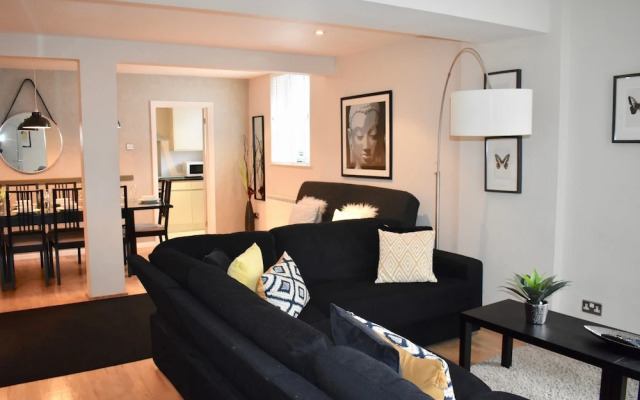 The Orient - Super Cool and Central - Sleeps 2