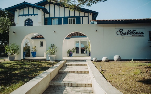 Hotel Briketenia