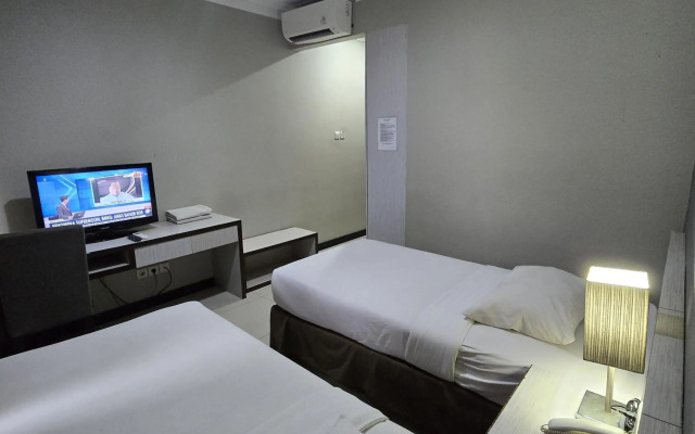 N3 Hotel Zainul Arifin