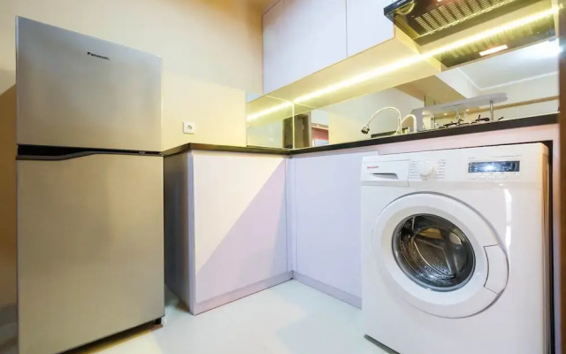 Bright and Stylish 1BR The Oasis Apartment Cikarang