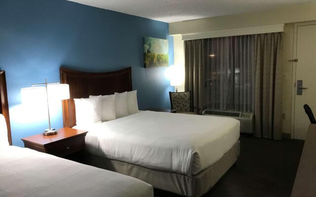 Best Western Inn & Suites - Monroe