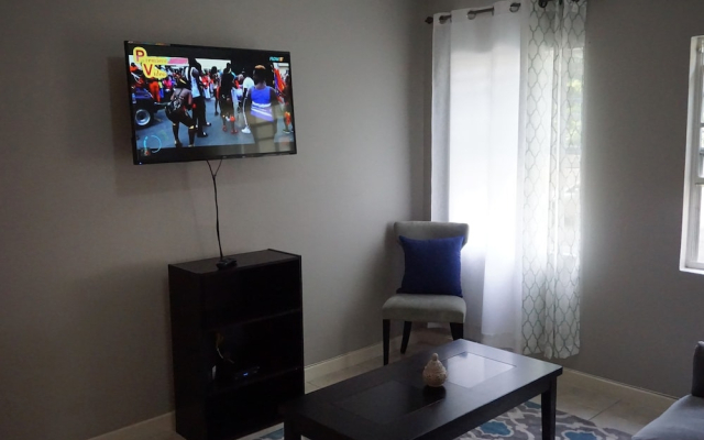New Kingston Guest Apt Surbiton