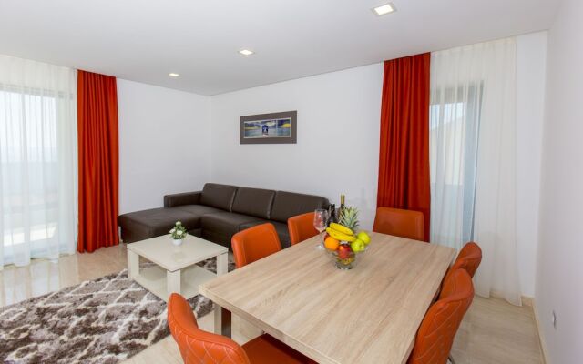 Luxury ApartHotel Makarska