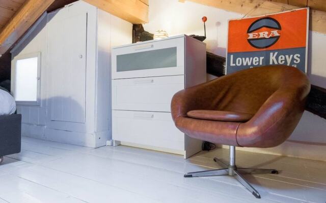 Hintown Navigli by Night