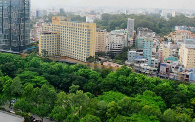 Quy Hung Hotel