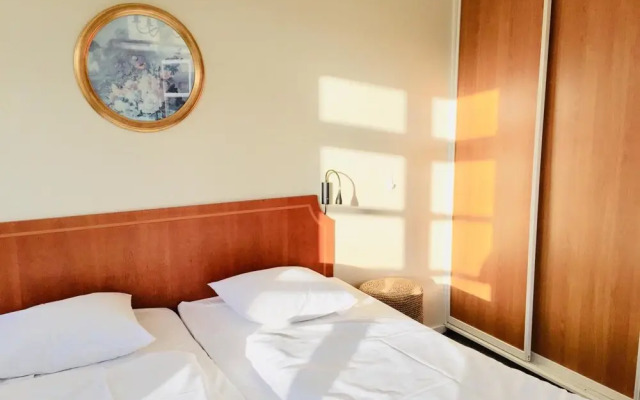City Hotel Nattergalen Apartments