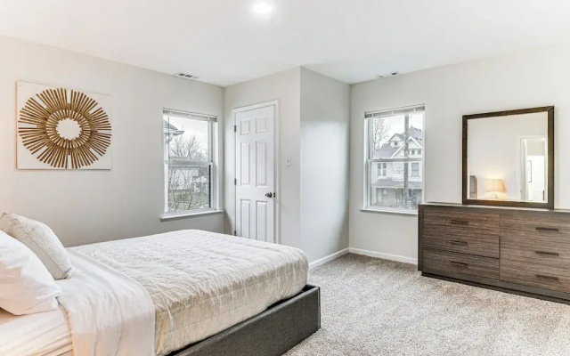 3 Mi to Downtown: Pet-friendly Indianapolis Home