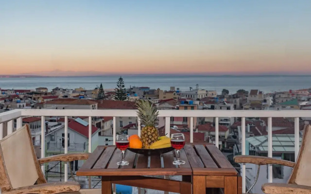 'eolia Apartment' - Sea & City View Central Apt