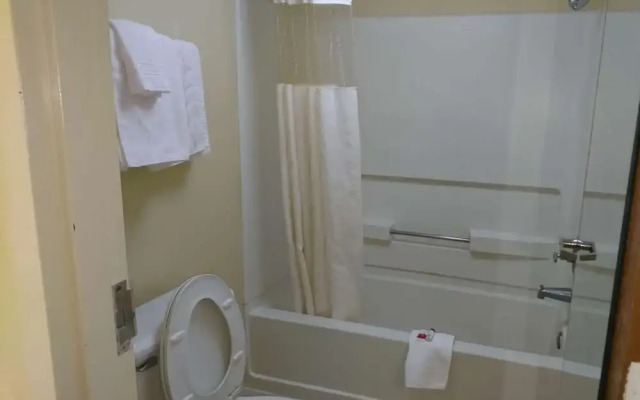 Travelodge Knoxville East