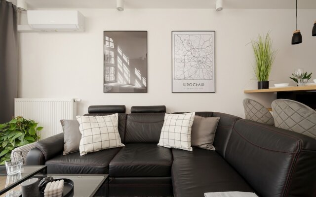 Apartment Dmowskiego by Renters Prestige