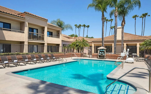 Courtyard by Marriott Anaheim Buena Park
