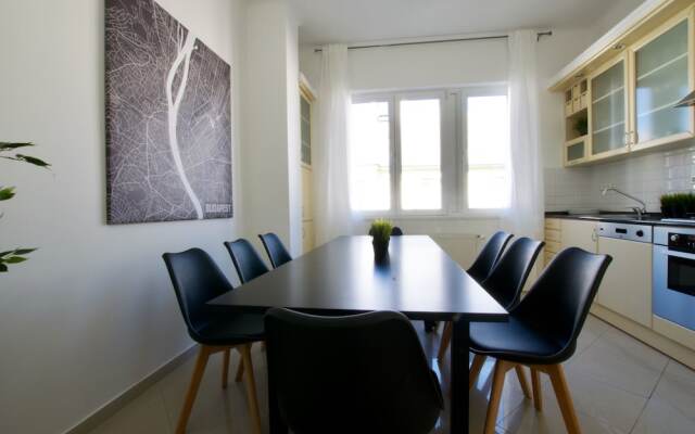 Standard Apartment by Hi5 - Tátra street