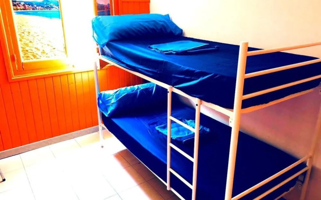 Larios Cool Hostel