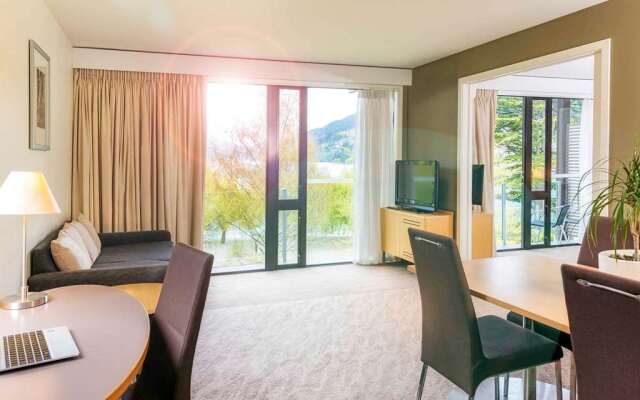 Novotel Queenstown Lakeside