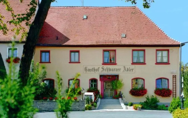 Schwarzer Adler Weingut
