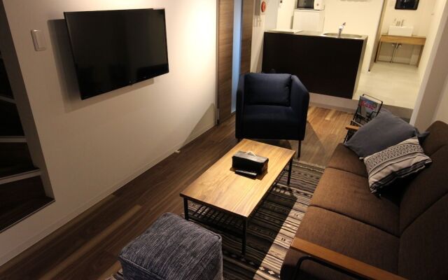 The Neighbors Shin-Osaka