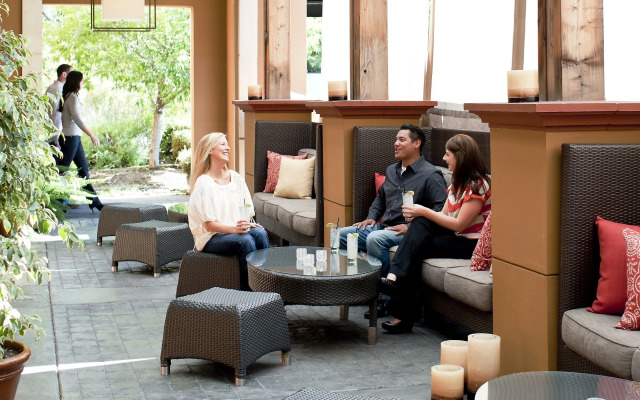 Juniper Hotel Cupertino, Curio Collection by Hilton