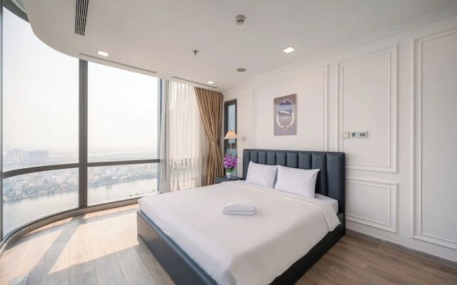LANDMARK 81 Luxury Riverside Retreat