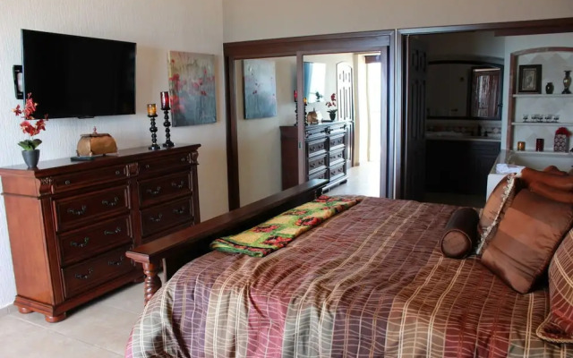 Sonoran Sky 2BR Upper 1104 by Casago