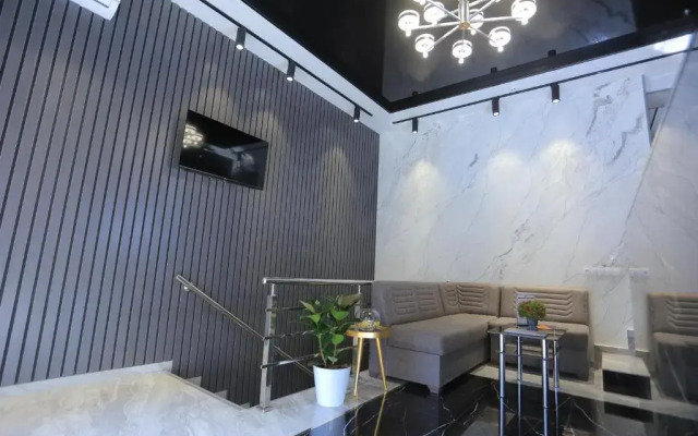 Hayot Plaza Hotel