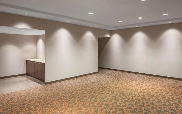 Sheraton Vancouver Airport Hotel
