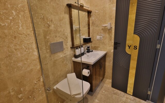 Yellow Stone Suites