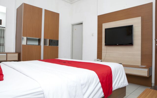 RedDoorz near Institut Teknologi Bandung