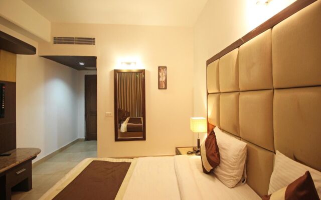 OYO 6438 Hotel Valley Plaza