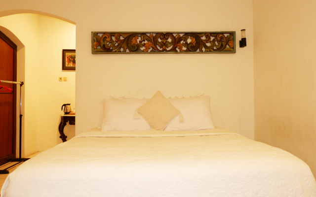 FabHotel Casa De Royale